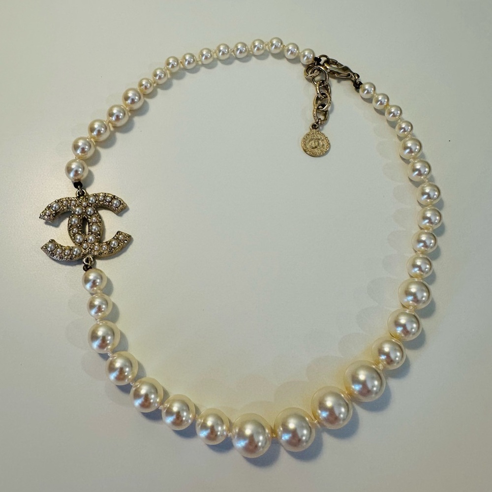 Chanel Classic Pearl CC Necklace